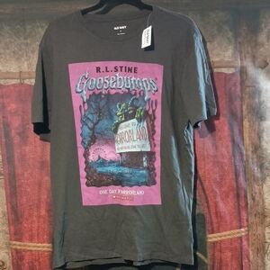 Old Navy Dark Gray Goosebumps Horrorland Tee